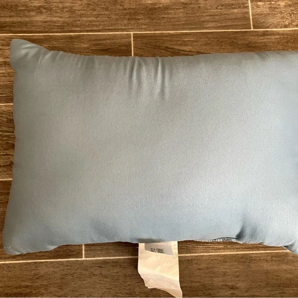 Vintage Style Blue Truck Pillow - Picture 5 of 5